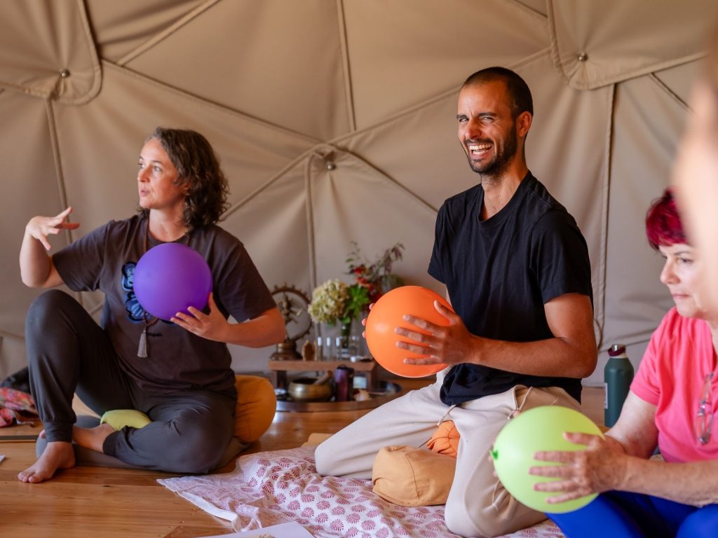 Katrin and her students focusing on balloons